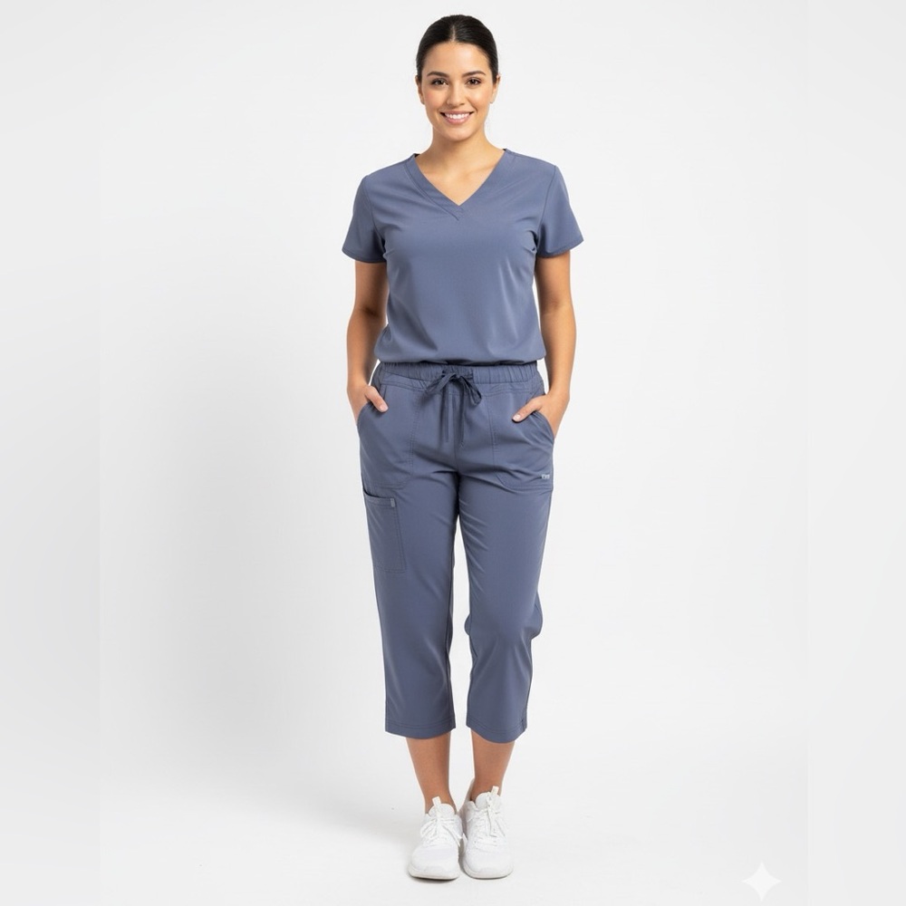 GREYS ANATOMY BARCO Women’s Professional Wear Nurse Scrubs Set